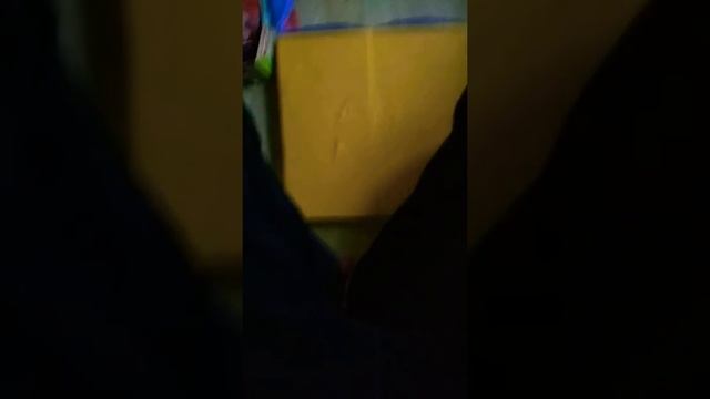 Падаем с моей кровати под потолком смотреть онлайн