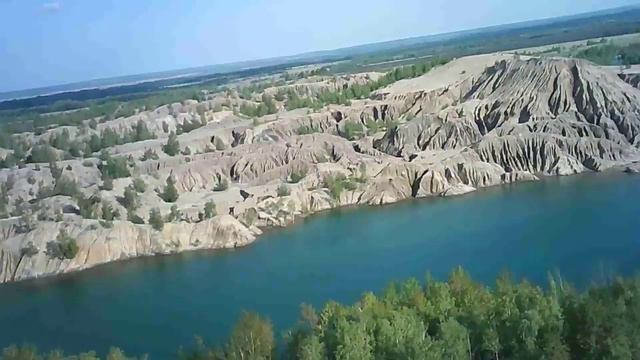 Кондуки с высоты. Берюзовый цвет воды и "Марсианский лондшафт" невероятное сочетание. смотреть онлайн