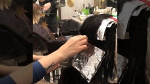 Как покрасить черные волосы методом мелирования и сразу корни в Черный цвет