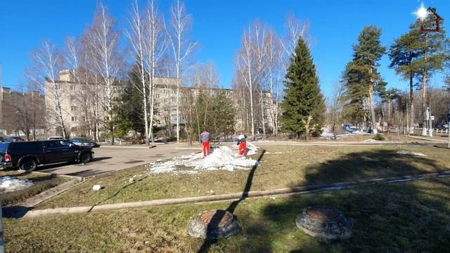Рыхление снега на придомовой территории. смотреть онлайн