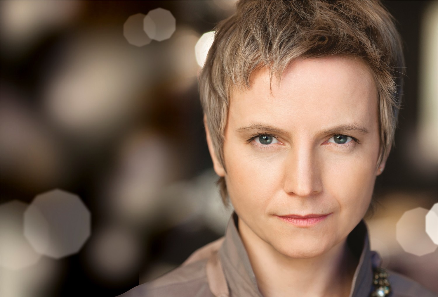 Светлана Сурганова- Евтушенко- Дай Бог.mp4 смотреть онлайн