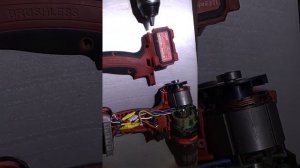 Не покупайте шуруповерт Milwaukee  для зимней рыбалки.