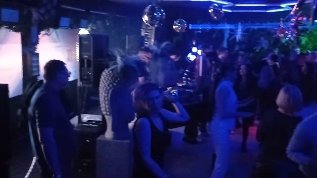 Неспать Эмбарго смотреть онлайн