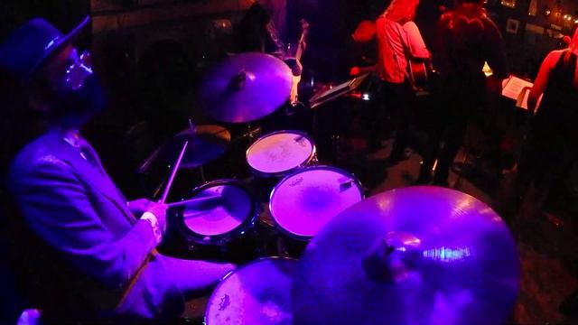 Gram Parsons 75th Birthday Tribute 2-14 "Sin City" смотреть онлайн