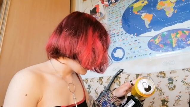 Делаю автомат из банок энергосов и ною смотреть онлайн