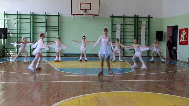 "Журавли" танец на роликах в школе 36 смотреть онлайн