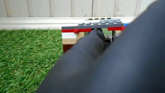 Обзор на самоделку из Лего, фургон смотреть онлайн