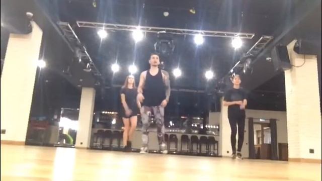 Shuffle dance / RIMAS обучение electro house смотреть онлайн
