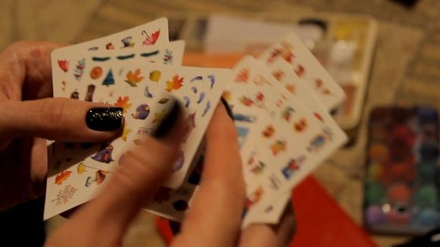 Распаковка посылки с Алиэкспресс! Черный маникюр с поталью смотреть онлайн