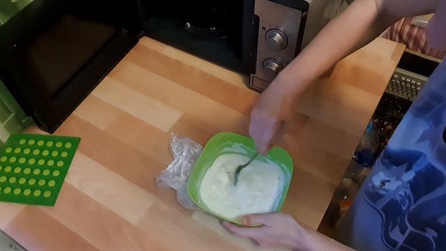 Если заморозить взбитые сливки с сахаром получится мороженое? смотреть онлайн