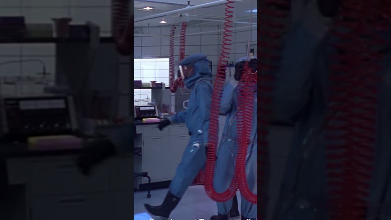 Вакцина, трансгендеры, криптовалюта #shorts смотреть онлайн