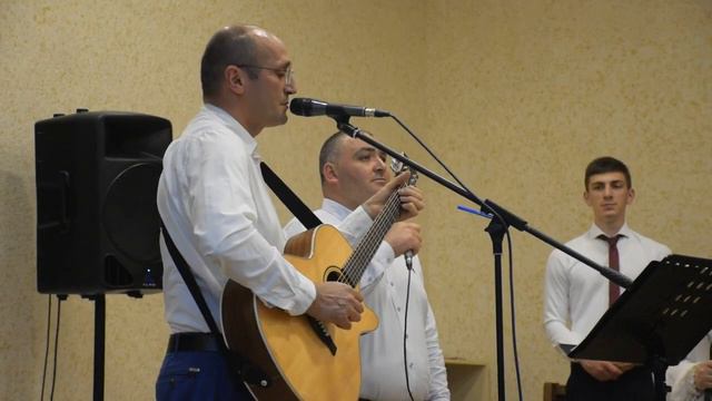 Муж скорбей. Алан Губаев и хор. Христианские песни смотреть онлайн