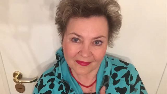 Шопинг по ТЦ РЕВЬЕРА Москва !!! смотреть онлайн