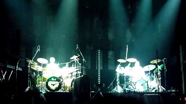 Martin Levac's Phil Collins Show - Drum Duet смотреть онлайн