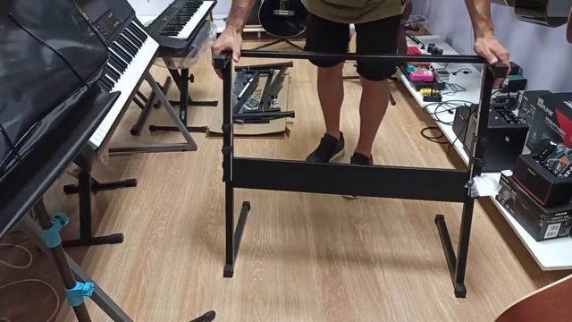 Обзор на стойку для клавишных Q-168 Z, Foix