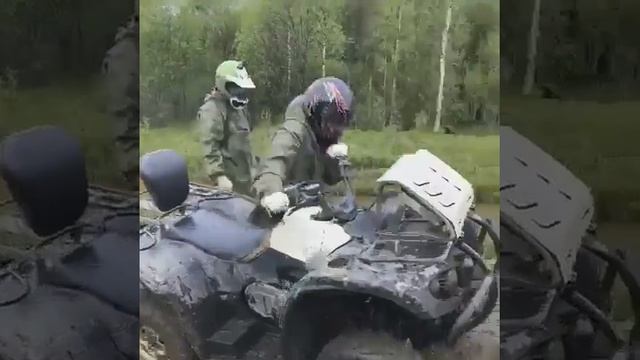 Бешеные квадроциклы, застрял в болоте, дорога жизни, токио сити смотреть онлайн