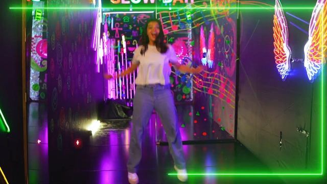 Glow Emporium is full of neon surprises and games, Visit Now! смотреть онлайн