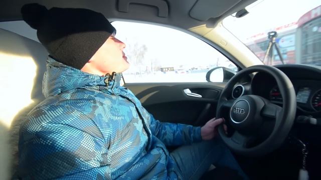 Малышка Audi A1 Обзор, тест драйв buksir смотреть онлайн