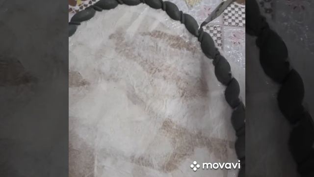 Готовлю основу для панно, делаю горошки из структурной штукатурки. смотреть онлайн