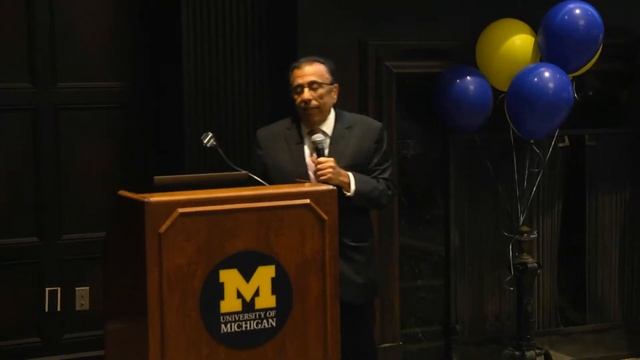 Golden Apple Awards смотреть онлайн