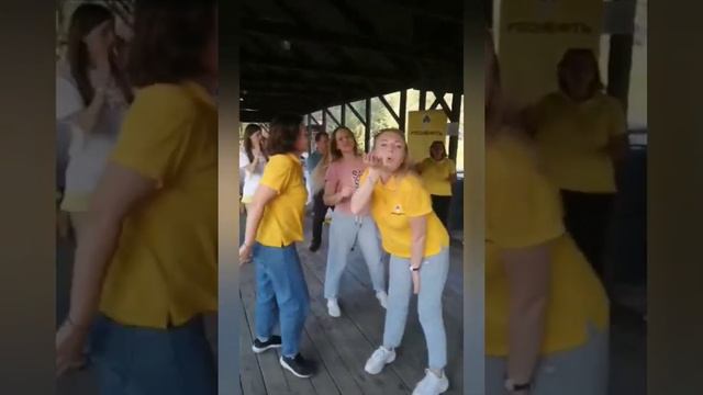С днём нефтяника! смотреть онлайн