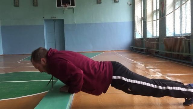 Упражнения для грудных мышц в спортзале, которые можно использовать и дома. смотреть онлайн
