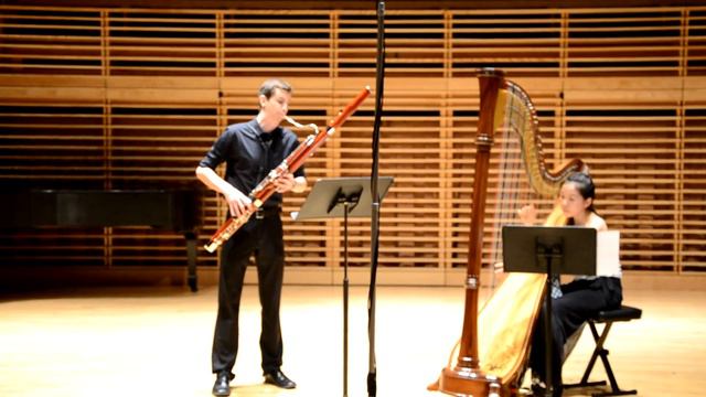Chants d'arriere-saison - Maria Ren (Harp), Dillon Meacham (Bassoon) смотреть онлайн