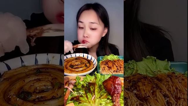 Yummy braised pork, rice cakes, braised chicken legs, enoki mushrooms and tasty flat noodles ????? смотреть онлайн