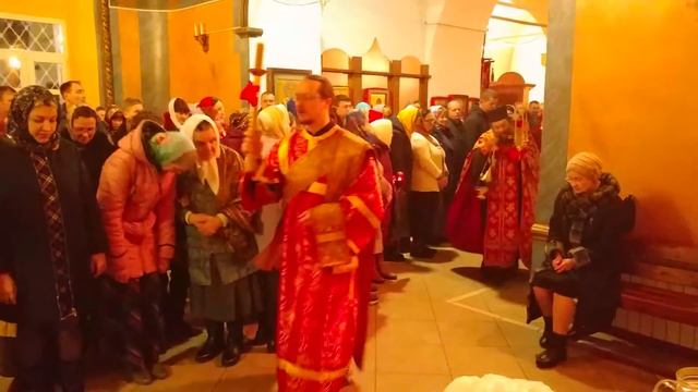 Пасхальное богослужение в Архиерейском подворье храма Благовещения Пресвятой Богородицы 8.0.4.2018 смотреть онлайн