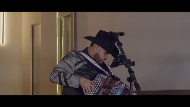HNOS ESPINOZA - TU CARCEL (EN VIVO) смотреть онлайн