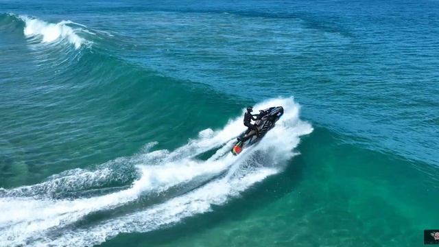 Flying Jetskis смотреть онлайн