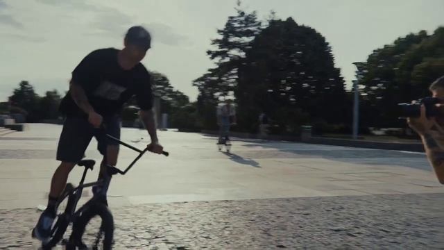 Panasonic Lumix S5 II vs Panasonic Lumix G9 II - Which Lumix Camera Is Better? смотреть онлайн