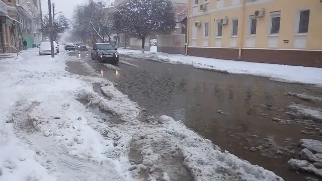 Водоплавающие Ягуары, Ланосы, Пассаты, Мерсы и ВАЗ смотреть онлайн