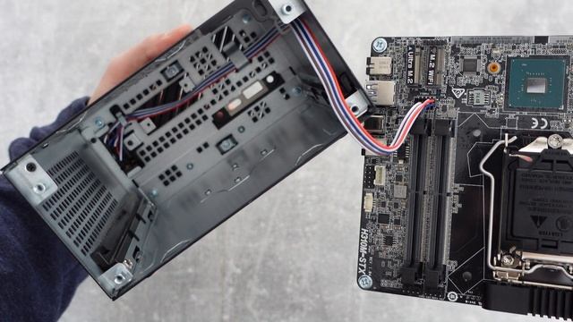 Mini PC Barebone Asrock Deskmini 310 - PIÙ PICCOLO DI UNA MINI-ITX!