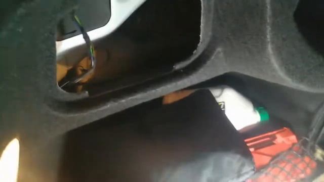 Как снять задний левый фанарь. Mercedes-Benz W212. Ремонт заднего фанаря Mercedes. смотреть онлайн