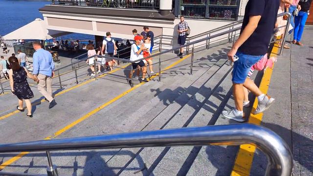 Веселая прогулка по Киеву #Киев2020 #ПрогулкапоКиеву смотреть онлайн