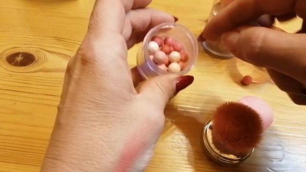 ДЕЛИКАТНЫЕ НЮАНСЫ ПУДРЫ МЕТЕОРИТЫ ГЕРЛЕН. ЧТО НУЖНО ЗНАТЬ О METEORITES, ЧТОБЫ ПОКУПКА БЫЛА УДАЧНОЙ!