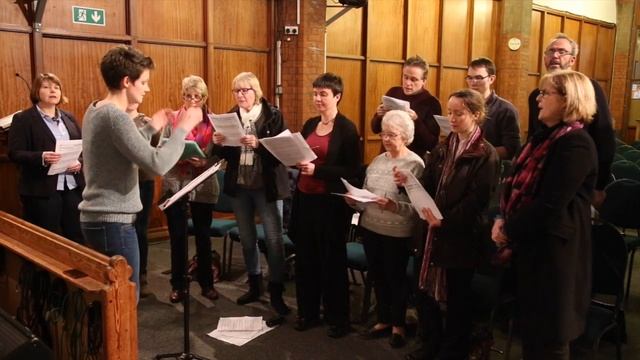 East London Community Choir - Feelin' Groovy смотреть онлайн