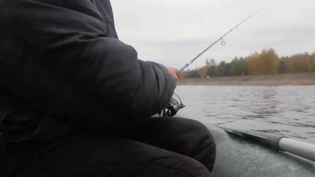 Ловля ловких окуней😏😁 смотреть онлайн