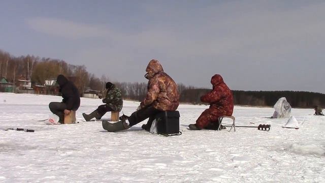 Рыбалка весной на 774 км.Район п.Васильево. смотреть онлайн