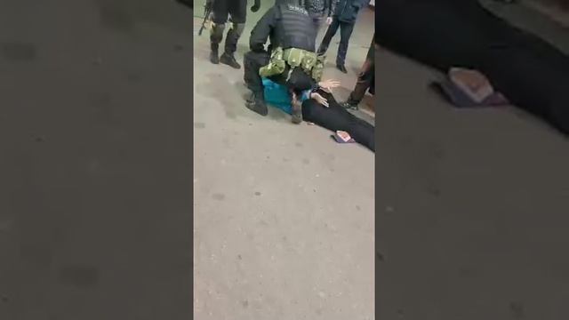 Задержание закладчика смотреть онлайн