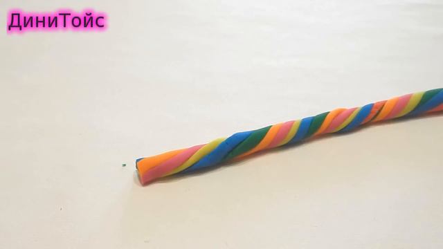 Как сделать Леденец из пластилина Плей до (How to make a lollipop with Play Dough) смотреть онлайн