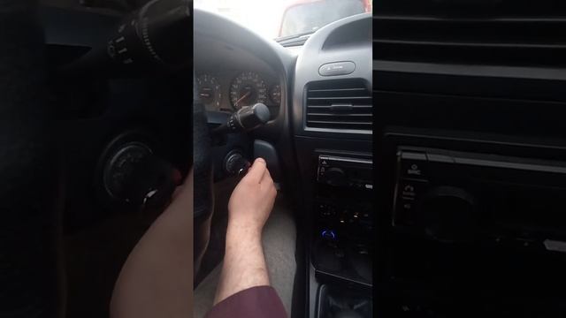 Если заедает замок зажигания на Nissan Almera Classic 2007. Выход #nissan #nissanalmera