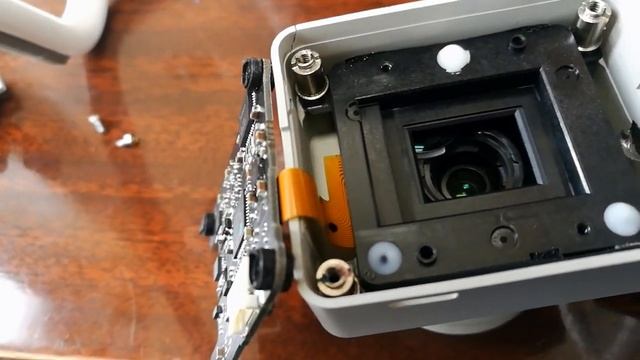 Ремонт подвеса камеры на DJI Фантом 4 смотреть онлайн