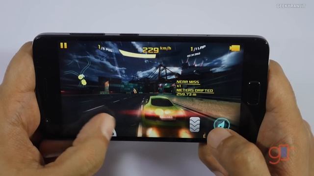 Lenovo ZUK Z2 Plus Gaming Review & Temp Check смотреть онлайн