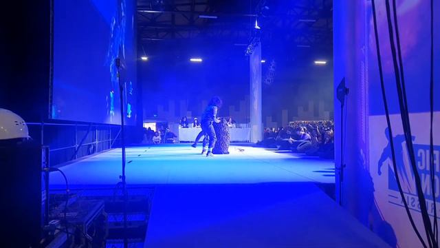 Epiccon 2022 Alien Ellen Ripley Cosplay / Чужой и капитан Рипли На ЭпикКон 2022