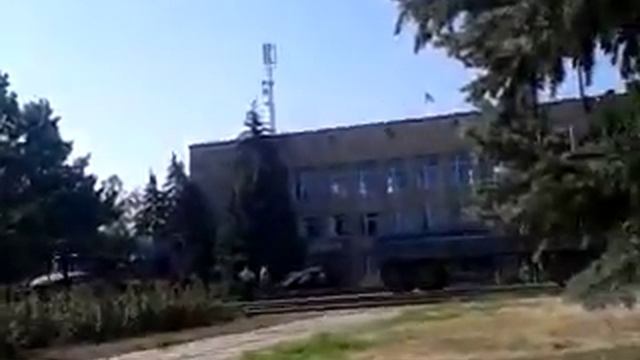 Как в Новоазовске памятник (Ленина) убирали! смотреть онлайн