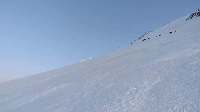 Высадка из ратрака 5100м. смотреть онлайн