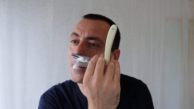 Straight Razor Shave / Heirloom Razor / KROPP