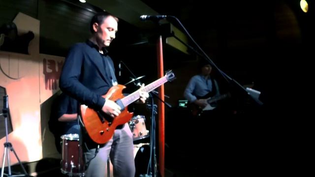 Небо Здесь - Крыши апреля (Live) смотреть онлайн